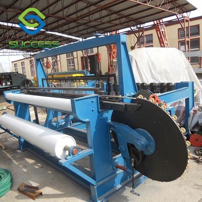 চীন নেট প্রস্থ 2300-4300mm ক্রাম্পড ওয়্যার জাল ওয়েভিং মেশিন 7.5kw শক্তি সরবরাহকারী