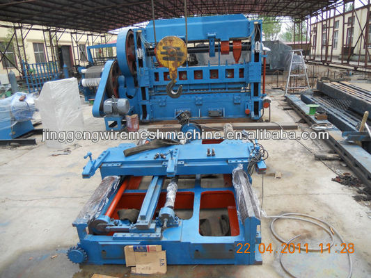 চীন শিল্প ও কাস্টম ডিজাইনের জন্য কর্মক্ষমতা এবং কাস্টম ডিজাইন সহ কাস্টমাইজড গ্যালভানাইজিং প্রসারিত মেটাল তৈরির মেশিন সরবরাহকারী